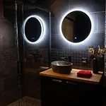 La Tentation - Spa, Champagne, Lit King Size Apartment *